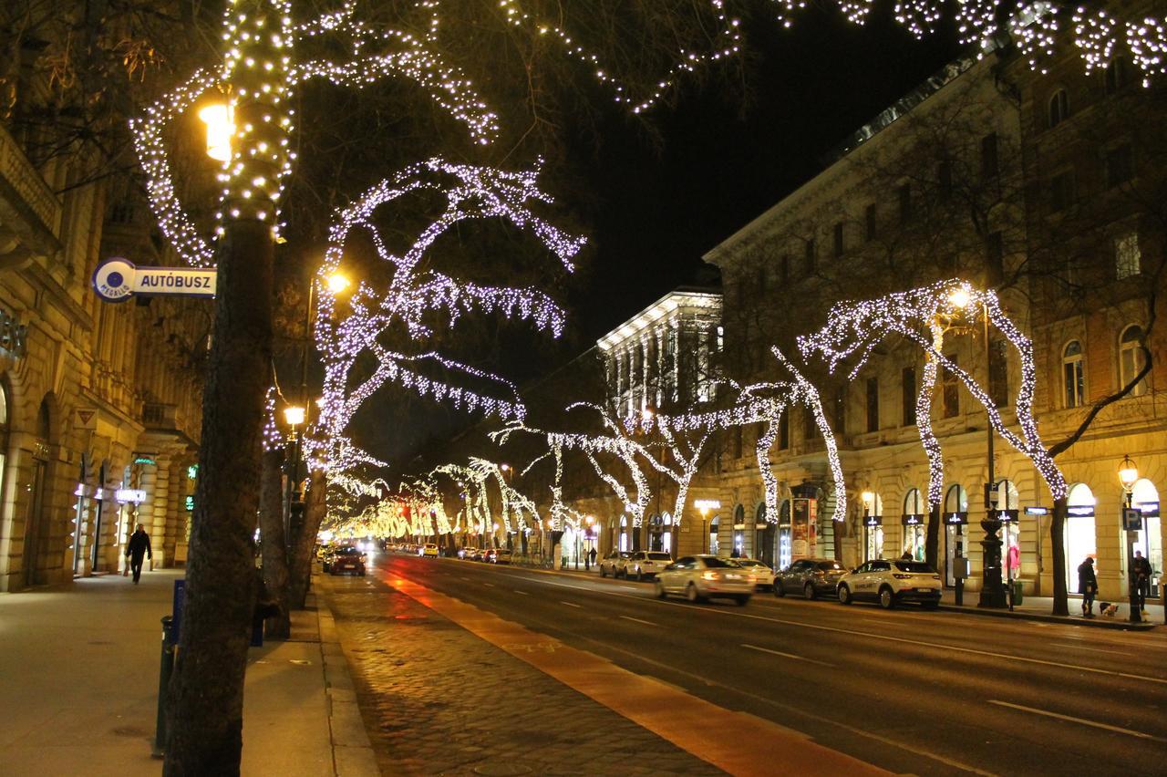 Wonder Deer Luxury Apartment At The Opera Self Check-In Budapest Esterno foto