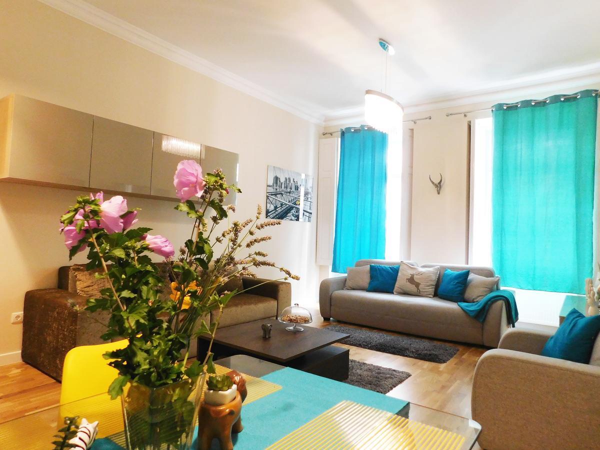 Wonder Deer Luxury Apartment At The Opera Self Check-In Budapest Esterno foto