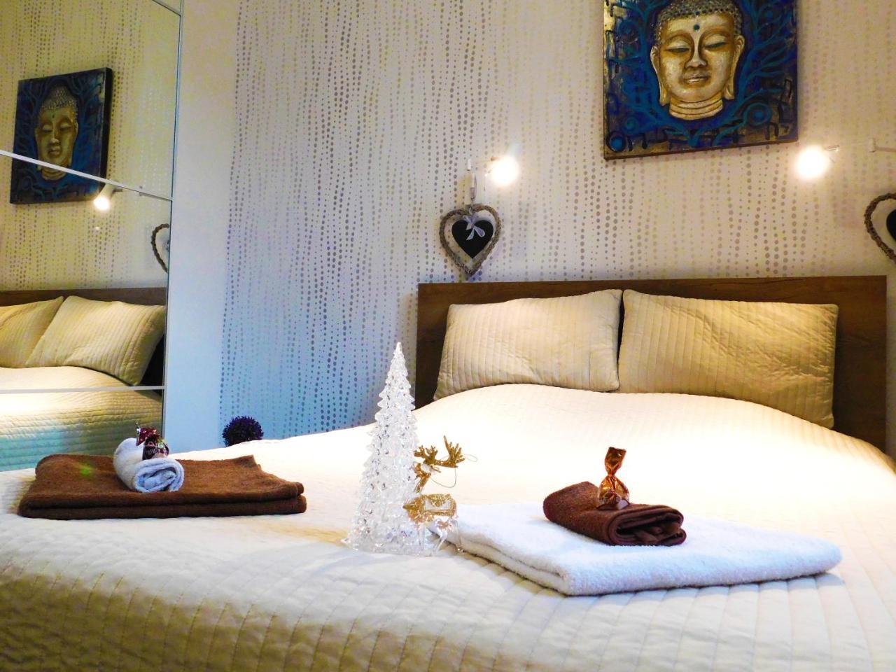 Wonder Deer Luxury Apartment At The Opera Self Check-In Budapest Esterno foto